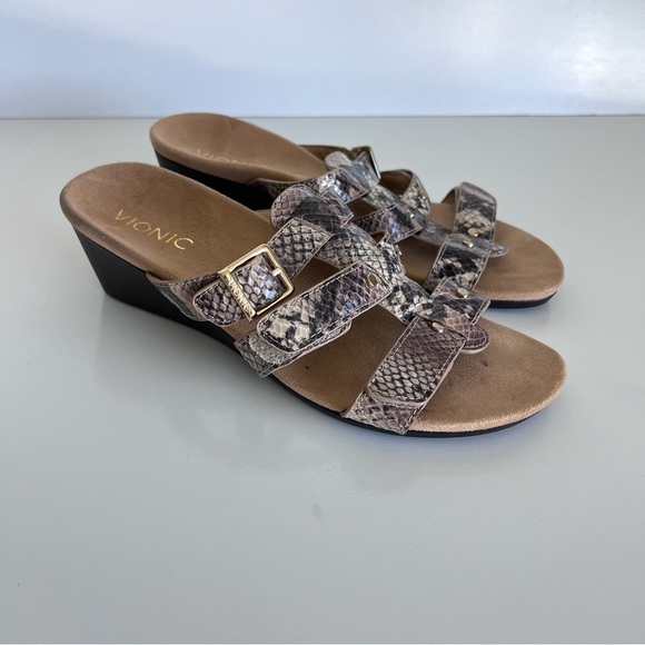 Vionic Women’s Radia Snake Print Sandals - Picture 2 of 10